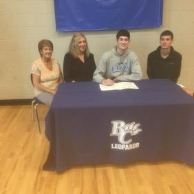 Dylan Orr signs to continue his career at UNG